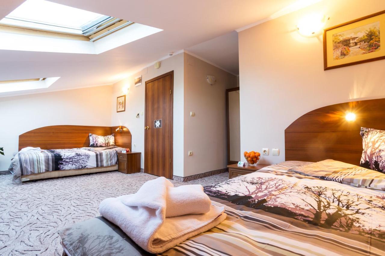 Family Hotel Romantika Velingrad Exterior foto