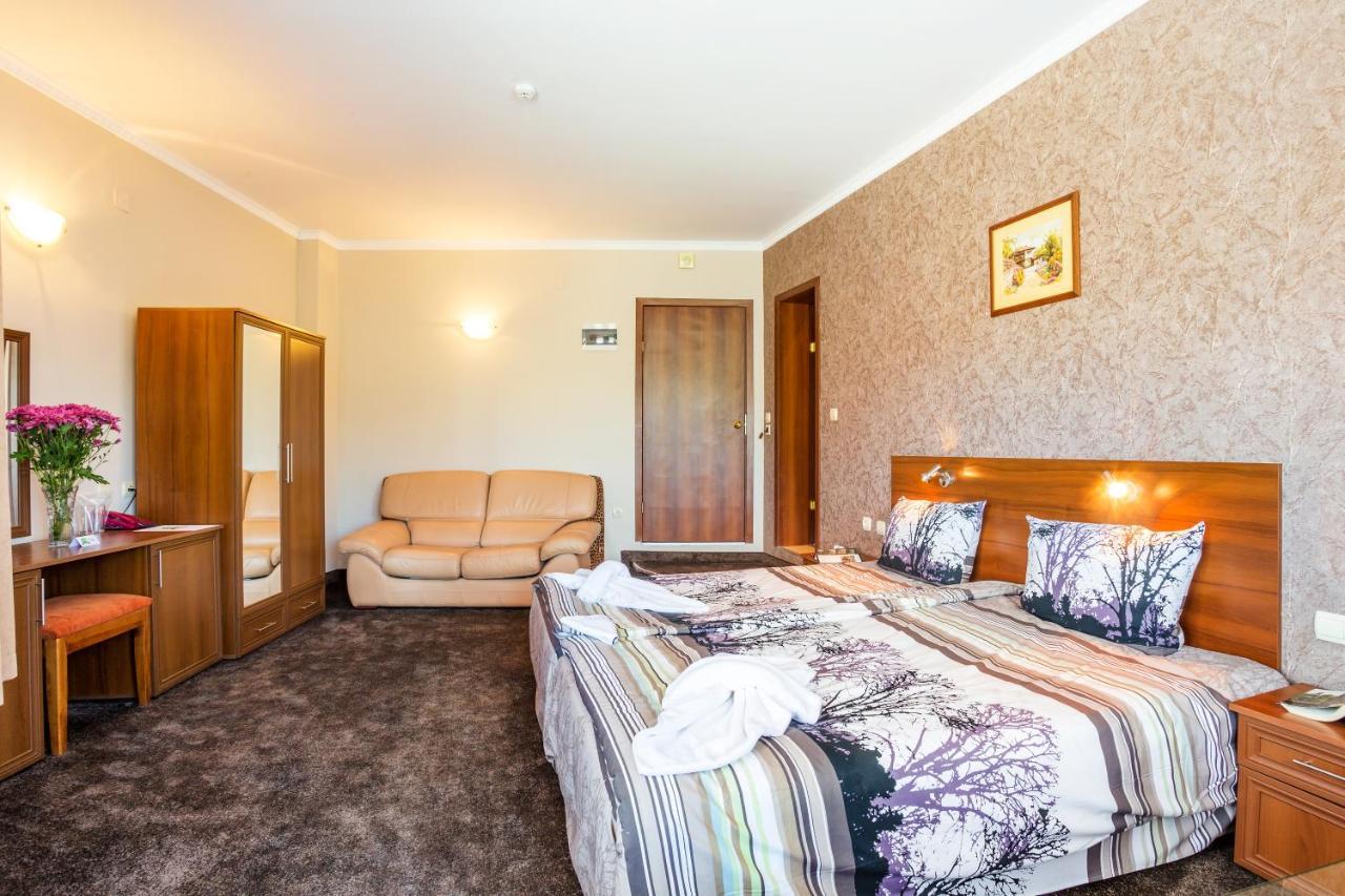 Family Hotel Romantika Velingrad Exterior foto