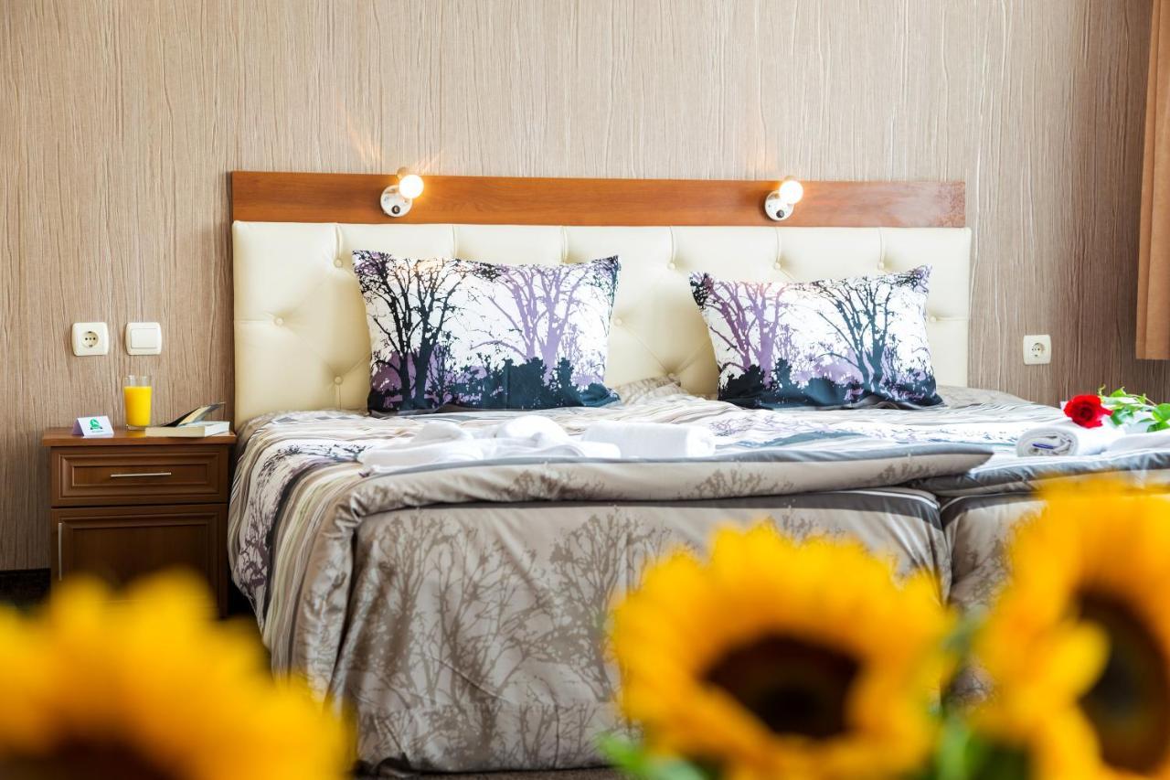 Family Hotel Romantika Velingrad Exterior foto